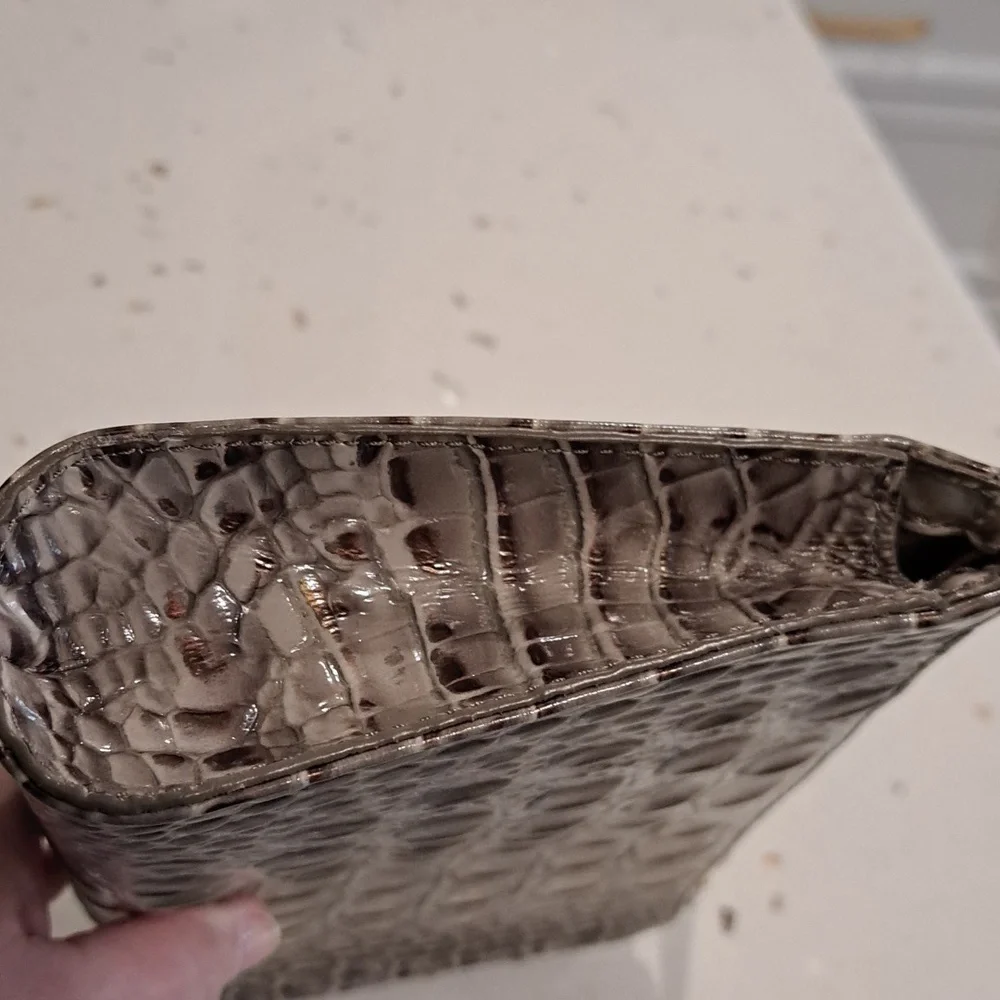 New Brahmin Daisy wristlet - Picture 6 of 9